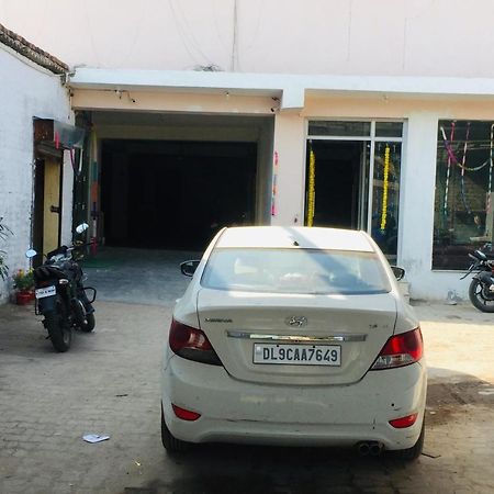 The Magnum Bed and Breakfast New Delhi Exteriör bild