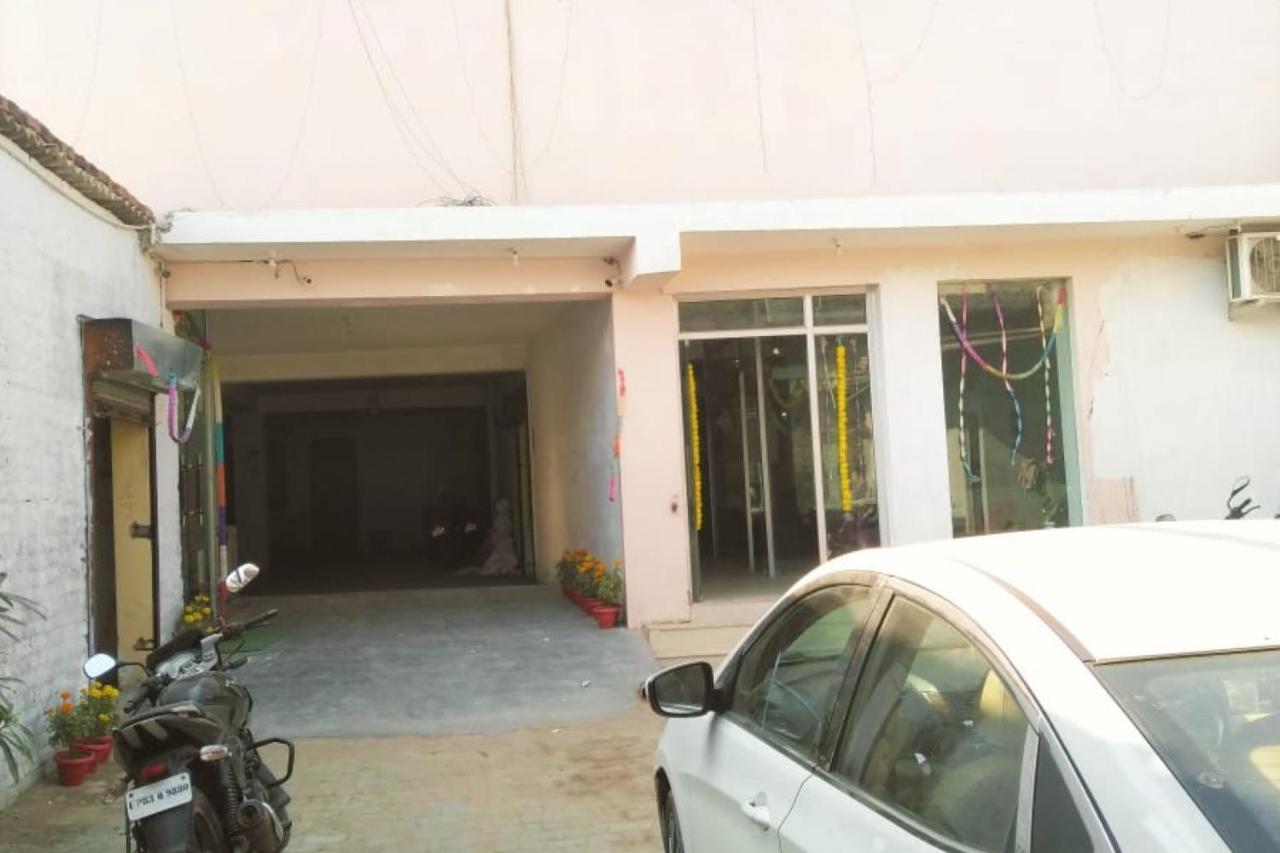 The Magnum Bed and Breakfast New Delhi Exteriör bild