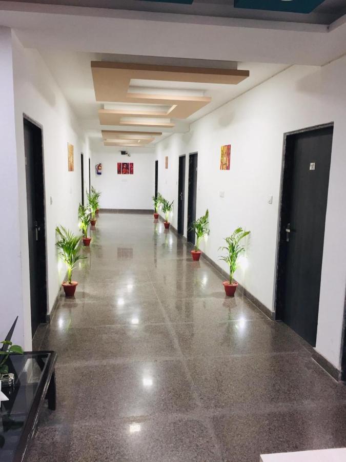The Magnum Bed and Breakfast New Delhi Exteriör bild