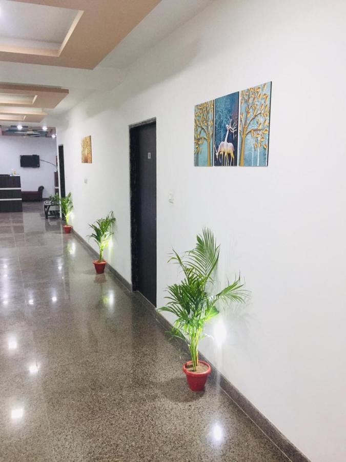 The Magnum Bed and Breakfast New Delhi Exteriör bild
